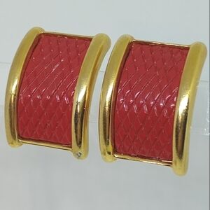 * vintage Ginnie Johansen red & gold tone clip on earrings